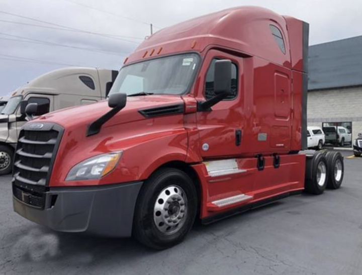 this image shows semi truck repair in Duluth, MN